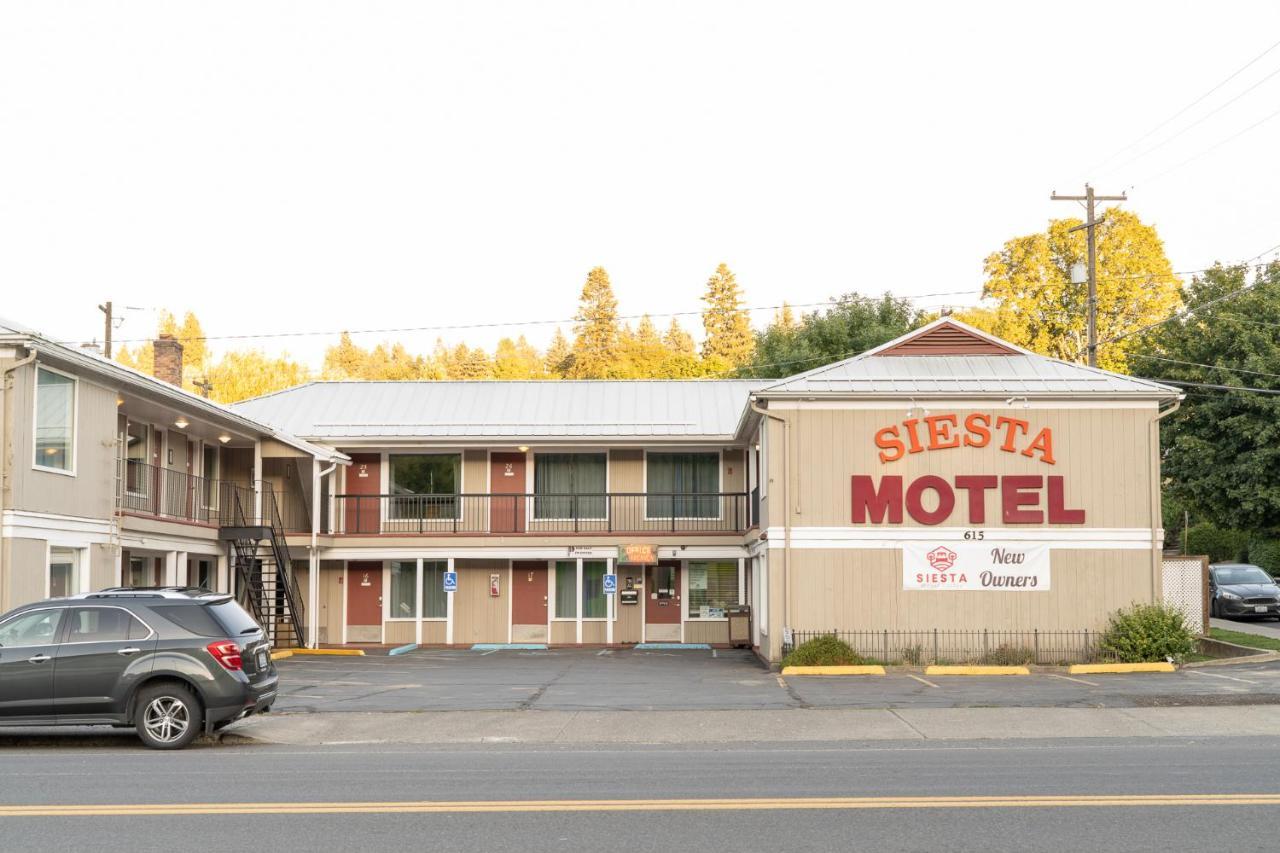 Siesta Motel Colfax Wa Exterior foto